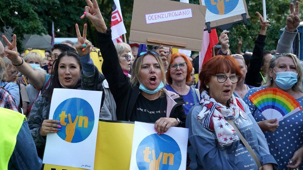 Polands ruling coalition divides over womens rights