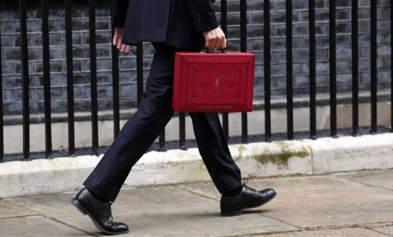 Blighty newsletter mind the budget gap