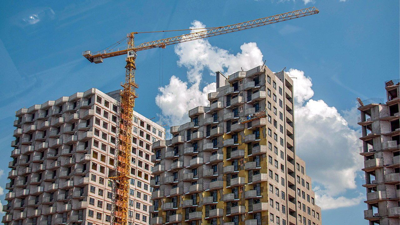 How vladimir putin created a housing bubble