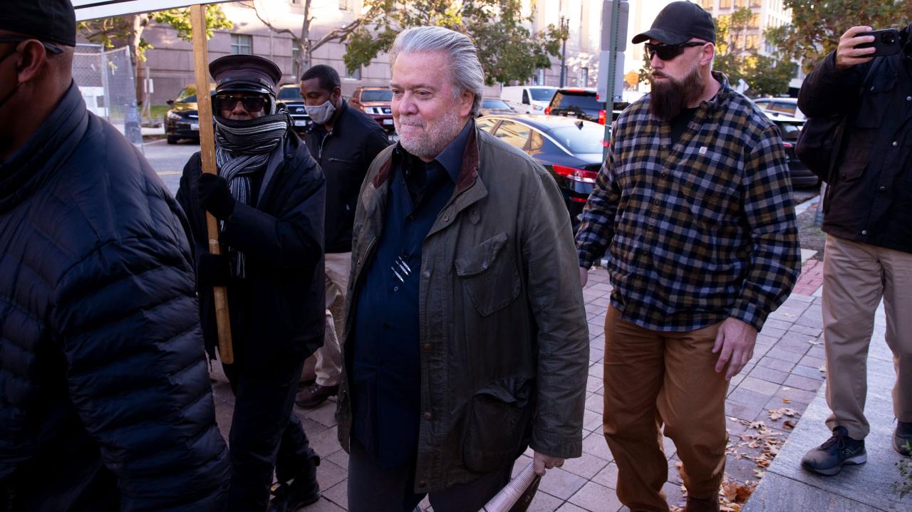 Steve bannon must report to prison republicans woo minorities