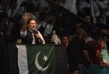 Imran khan comes under further pressure in pakistan