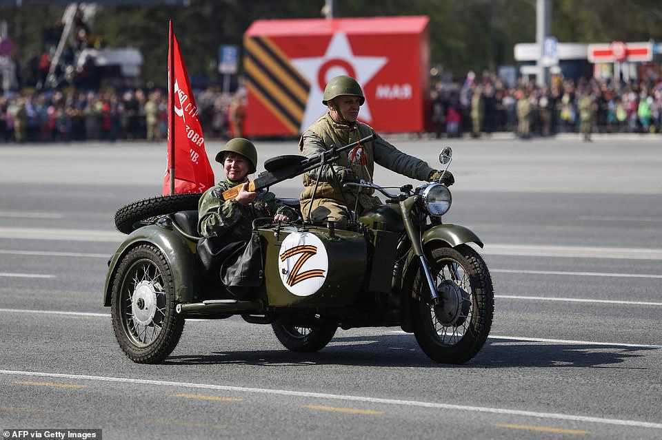 Why russian troops are attacking on motorbikes