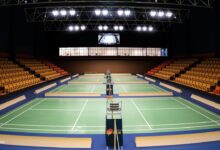 Physics reveals the best design for a badminton arena