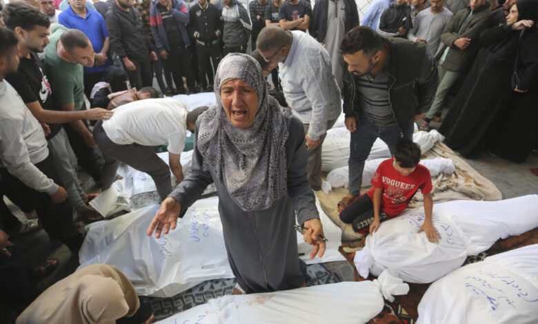 How many people have died in gaza