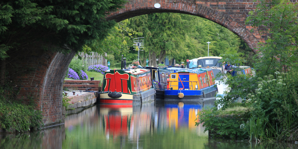 A growing number of britons live on canal boats