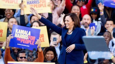 Kamala rally oakland crowd buzzfeed politico moral clarity bloglovin