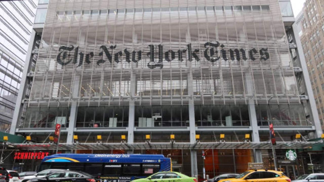 Is the new york times bestseller list politically biased