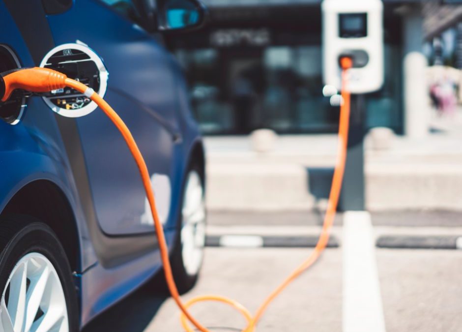 Why fully electric vehicles will beat hybrid cars