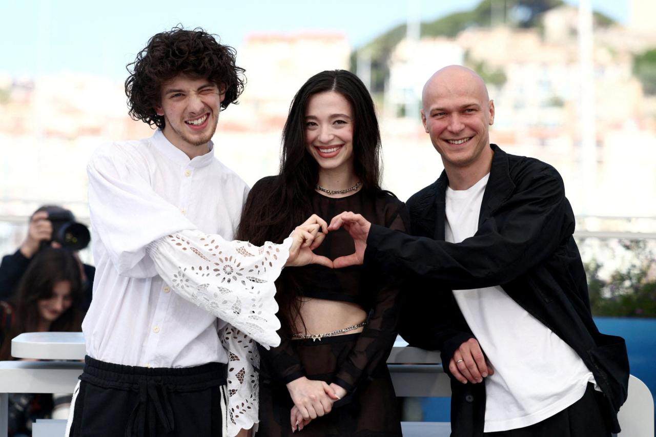 Anora a tale of strippers and oligarchs wins at cannes