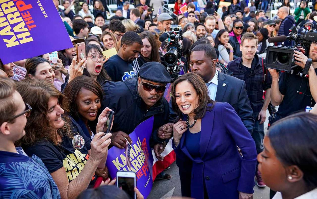 The harris campaigns first rally