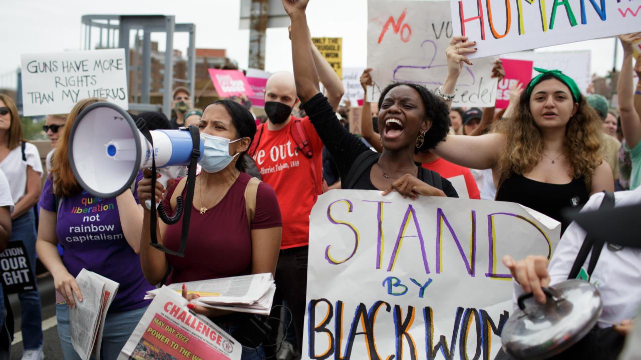 Abortion aborto protest movement activists demonstration rechazando supremo ley niega tribunal retroceder restrictiva prove loss huge roe wade clinics majority