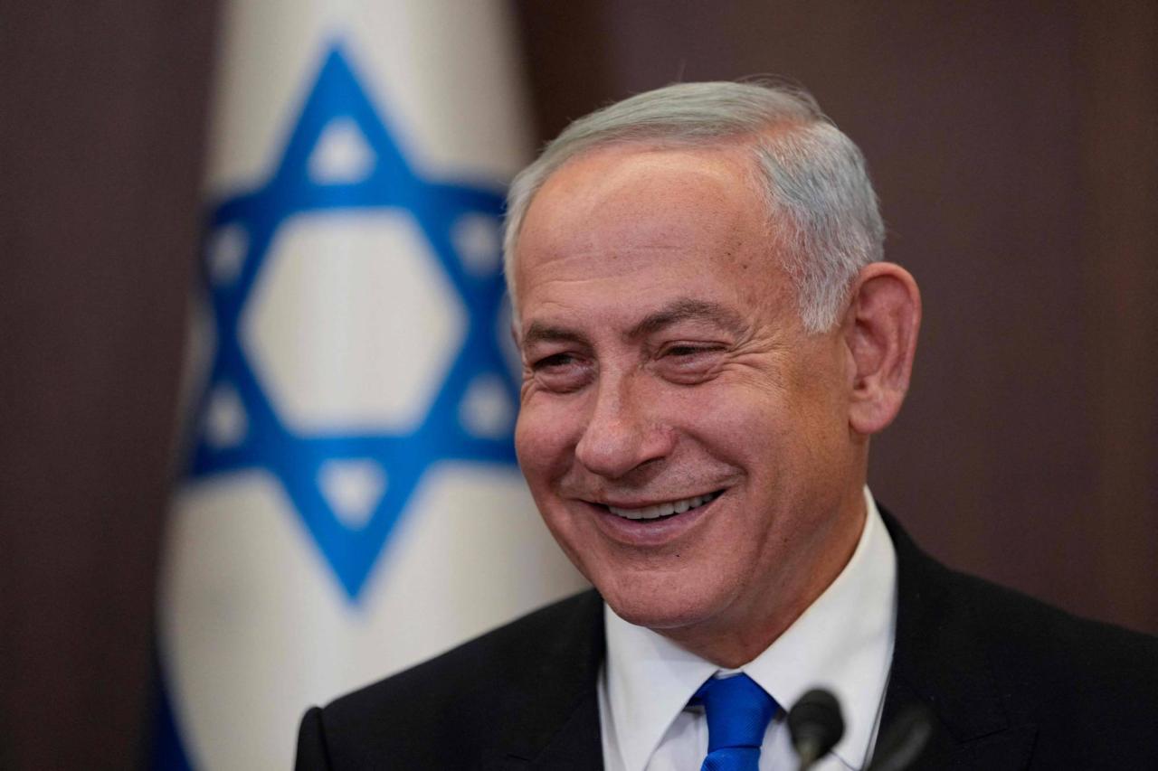 Binyamin netanyahu fires his defence minister