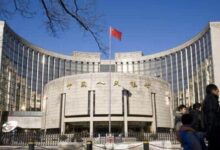 Chinas central bank tries to save the economy and the stockmarket