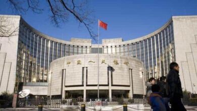 Chinas central bank tries to save the economy and the stockmarket