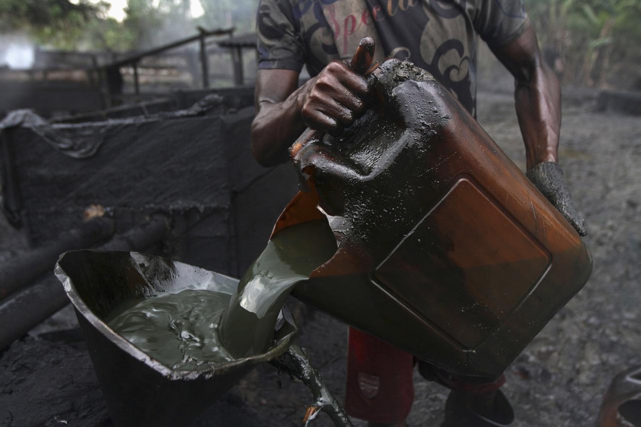 Nigerias catastrophic fuel crisis has a straightforward solution