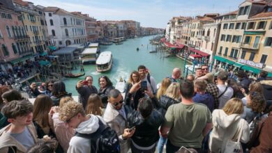 Venices new admission fee cannot curb overtourism