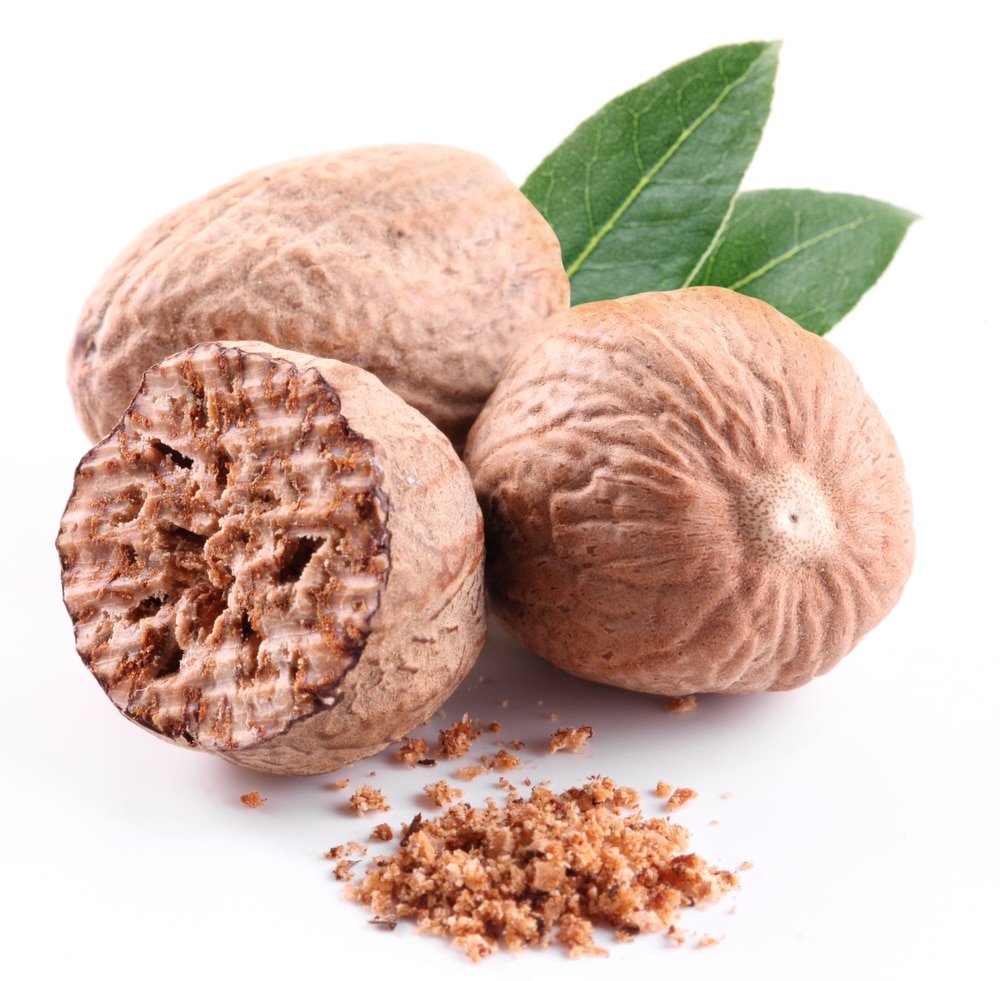 Discover the Powerful Health Benefits of Black Nutmeg and Clove