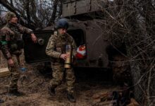 Ukraines defenders anxiously dig in for a looming russian assault