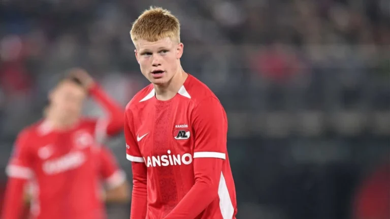 Former Manchester United Legend Rio Ferdinand Advocates for Prioritizing AZ Alkmaar Midfielder Kees Smit in Strategic Summer Transfer Push