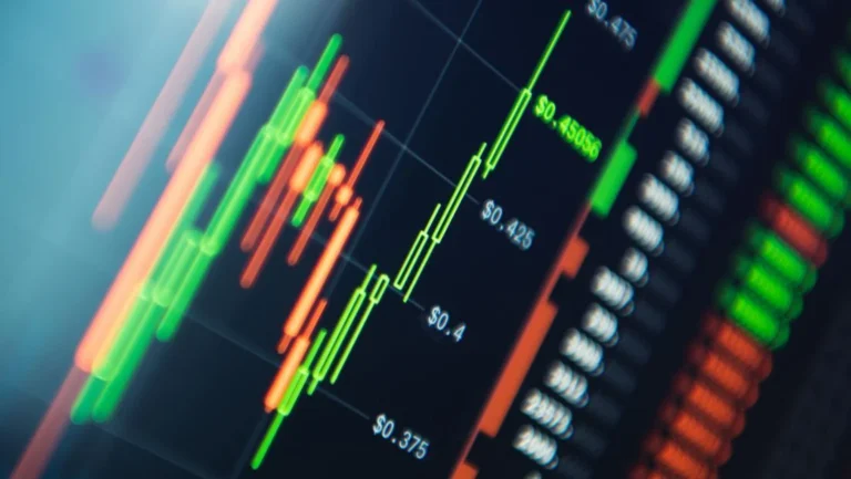 IHSG Surges Past 7,600 Mark Amidst Robust Daily Trading, Contrasting with Prolonged Quarterly and Year-to-Date Declines