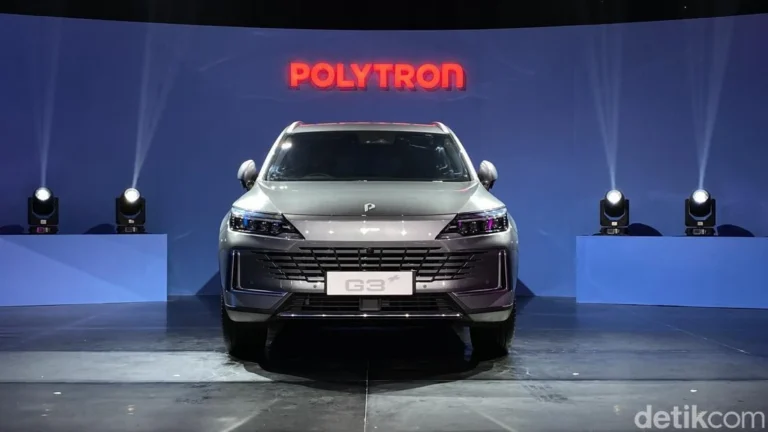 Indonesian Electric Vehicle Market Experiences Dip in March, Polytron Sales Decline Amidst Broader Sector Trends