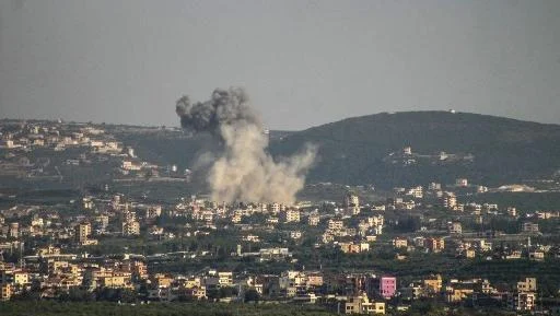 Israel Strikes Ghazieh in South Lebanon Killing Seven as Donald Trump Announces Immediate Ten-Day Ceasefire Agreement
