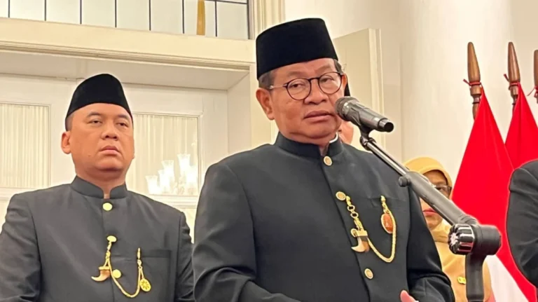 Jakarta Governor Pramono Anung Orders Comprehensive Eradication of Invasive Armored Catfish to Safeguard Ecosystem and Public Health