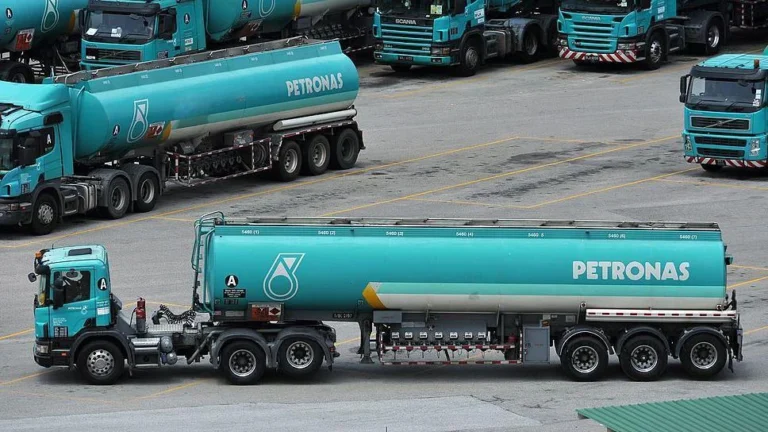 Petronas Fortifies National Energy Security with One Million Barrels of Basrah Crude Amidst Global Supply Volatility