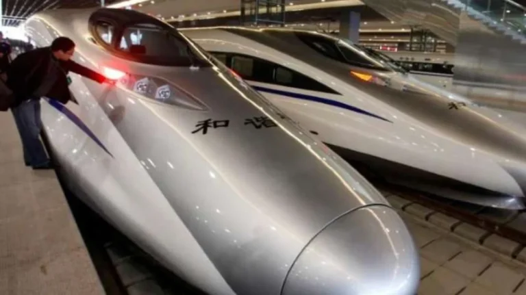 The Great Divide in Chinas Rail Network Modern High-Speed Trains Run Empty While Budget Options Face Overwhelming Crowds