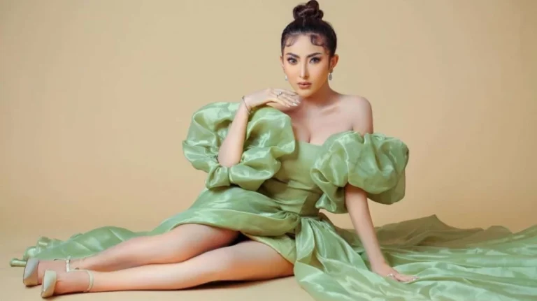 Ayu Aulia Retracts Sensational Claims of Pregnancy by "Bupati R," Citing Emotional Instability and Post-Operative Delirium.