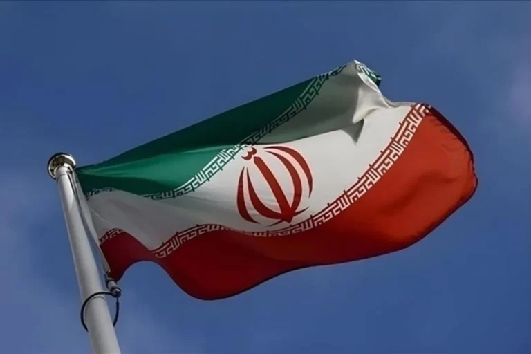 Iran’s Currency Crisis Deepens Amid Sanctions and Geopolitical Tensions: The Rial’s Struggle and the Toman’s Emergence as a National Solution