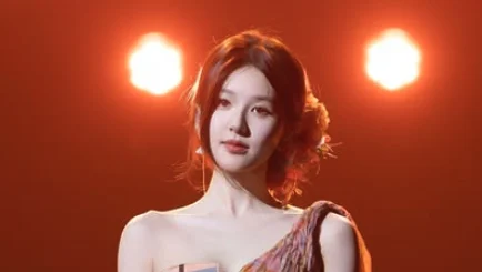 Zhao Lusi Stages Grand Comeback with "Stay Romantic" Concert in Bangkok