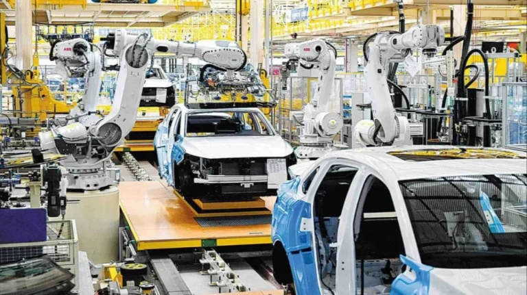 Terpopuler: Geely Bersih-bersih, Moge Rp800 Jutaan Naik Harga, hingga Touring 3 Negara