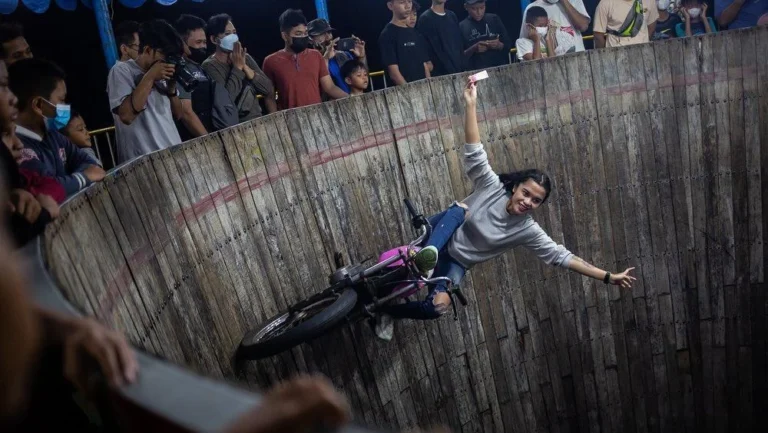 Viral Verificator: Indonesian Motorcycle Daredevil Karmila Purba Conquers Global Stages and the World’s Motordrome Hall of Fame