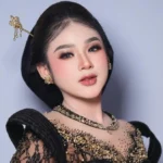 Niken Salindry’s Phenomenal Rise: Indonesian Teen Sinden Commands Hundreds of Millions for Performances