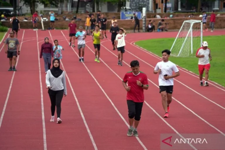 The Paradox of Evening Exercise: Why Your Tired Body May Struggle to Sleep and How to Reclaim Restful Nights