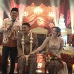 Ustaz Syam Advises Nathalie Holscher to Cease DJ Activities Post-Marriage to Aripat