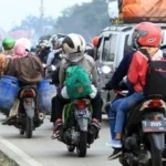 Government Policy Shifts: Analyzing the Implications of Allowing Lebaran Mudik in 2021 Amidst the Pandemic