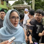 Rieke Diah Pitaloka Reveals Mysterious Midnight Phone Call from Nikita Mirzani Triggered Involvement in Legal Case