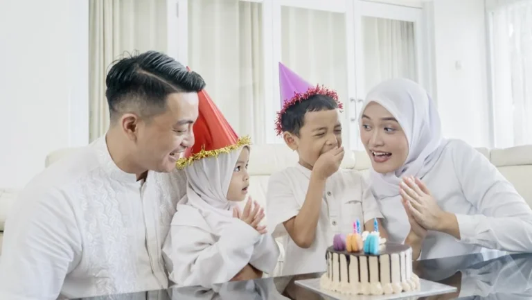 40 Ucapan Ulang Tahun untuk Anak Laki-Laki yang Menyentuh Hati