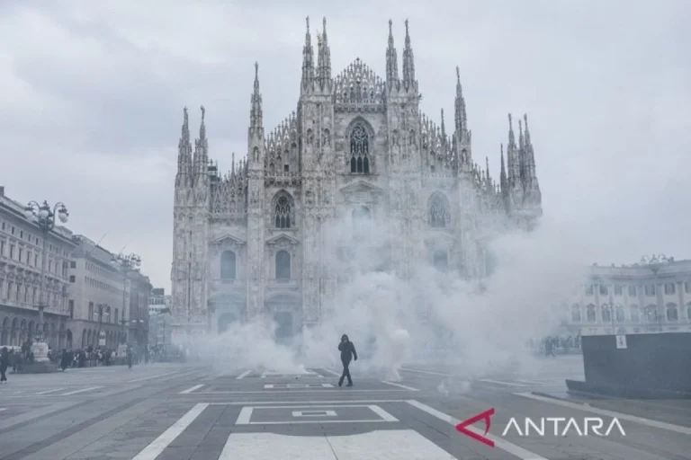 Europe in Turmoil: Economic Despair and Social Unrest Ignite Widespread Protests Across Milan and France