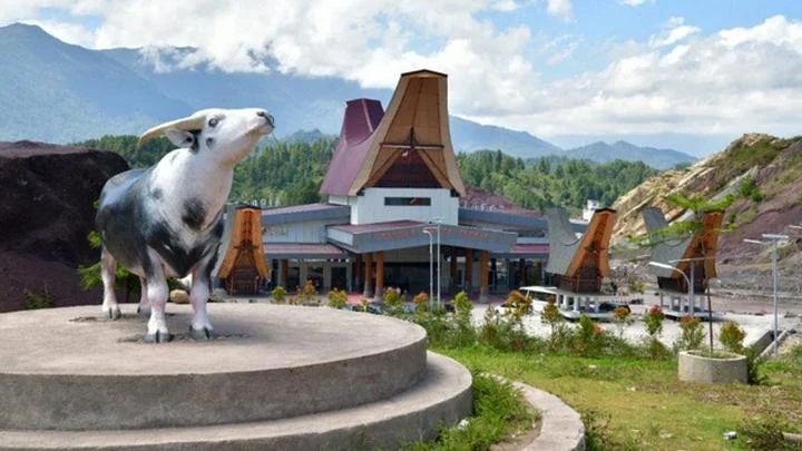 President Joko Widodo Officially Inaugurates Toraja Airport to Boost Connectivity and Regional Tourism in South Sulawesi