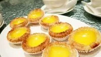 Restoran di China Sajikan Egg Tart dengan Topping Kecoa Raksasa