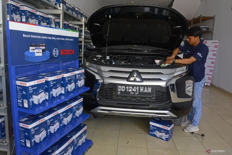 Six Essential Signs Your Car Battery is Failing and How to Proactively Manage Vehicle Longevity